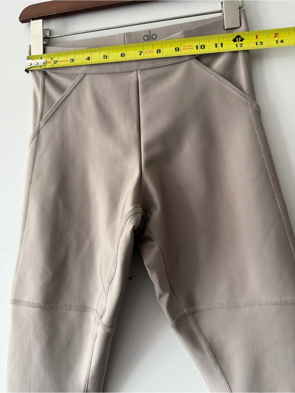 Alo yoga high waist leggings size small beige neutral taupe color